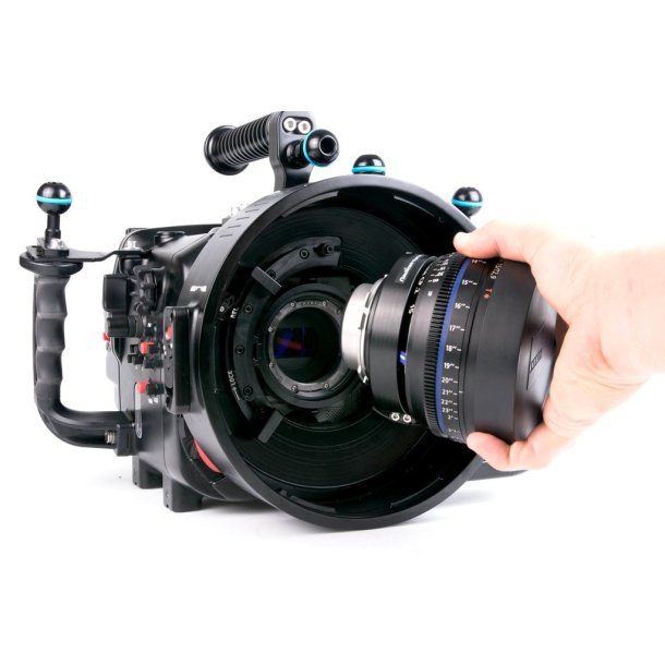 Nauticam N120 to N200 Port Adaptor for Cinema Lenses on N120 Cinema and DSLR Housings