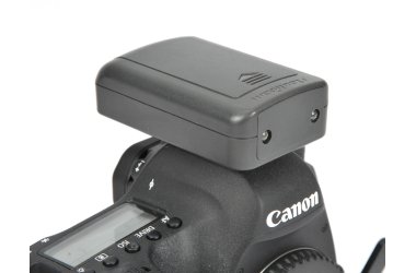 FLASH TRIGGERS & TTL CONVERTERS