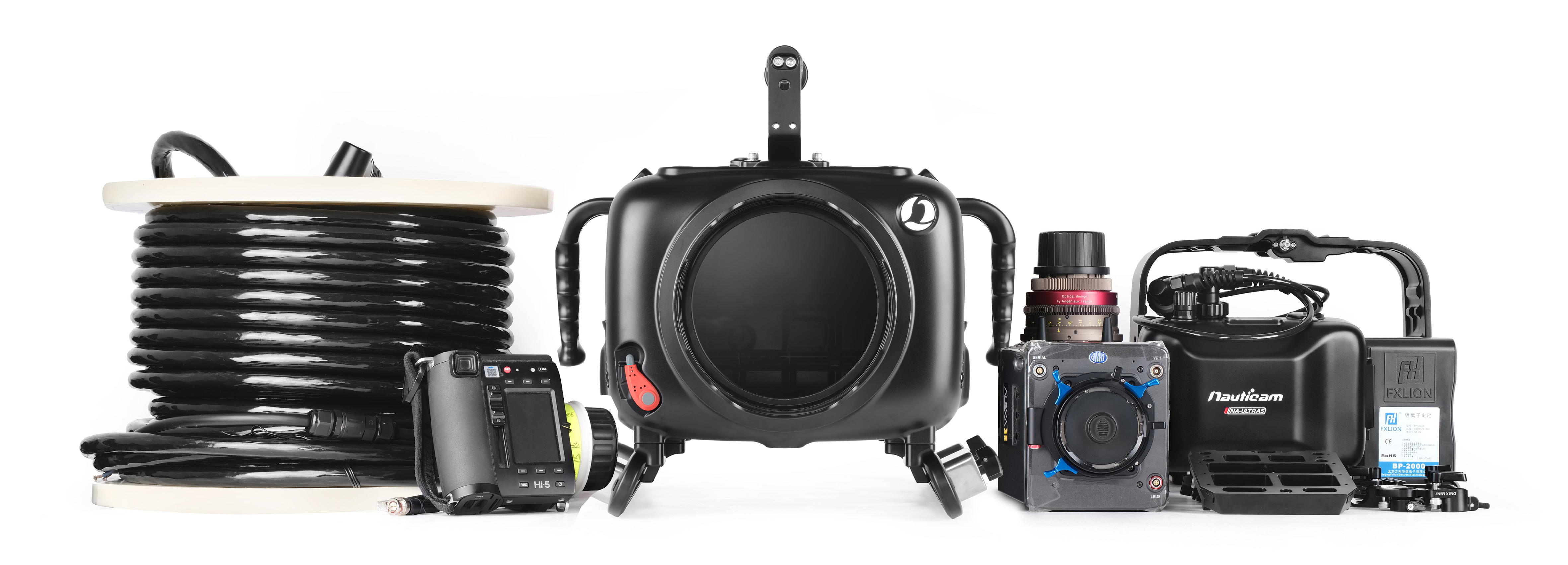 Komplettes professionelles Unterwasser-Video-Setup mit Nauticam Cinema-Gehäuse, externem Monitor, Stativ und Beleuchtungssystem