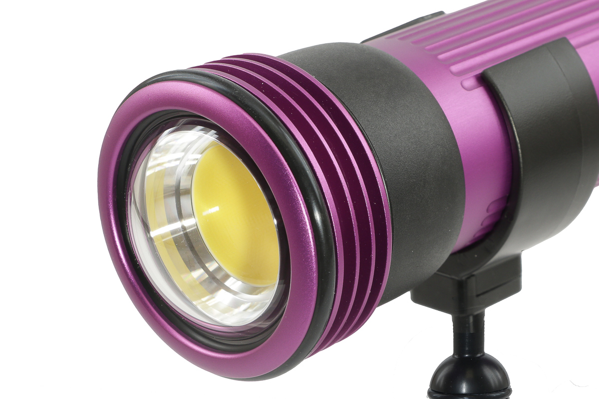 Keldan Video 8XR Unterwasser-Videolicht mit 20000 Lumen und CRI 86