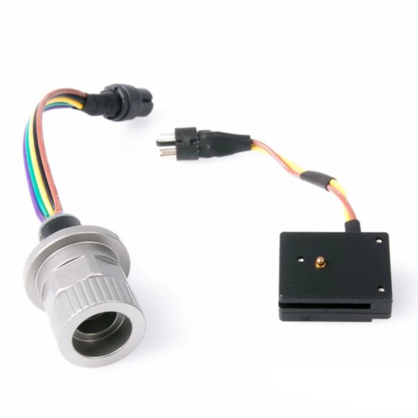 Nauticam M14 Nikonos 5-pin bulkhead with universal hotshoe connection 