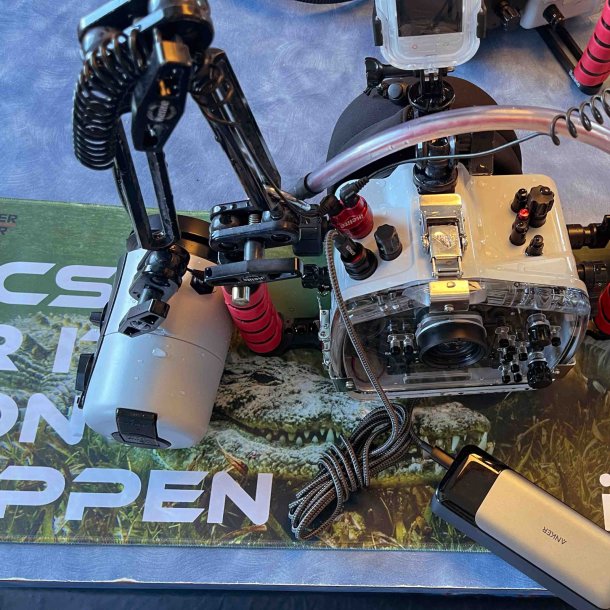 Ikelite RC232 TTL Underwater Strobe with Video Light [Fiber Optic]