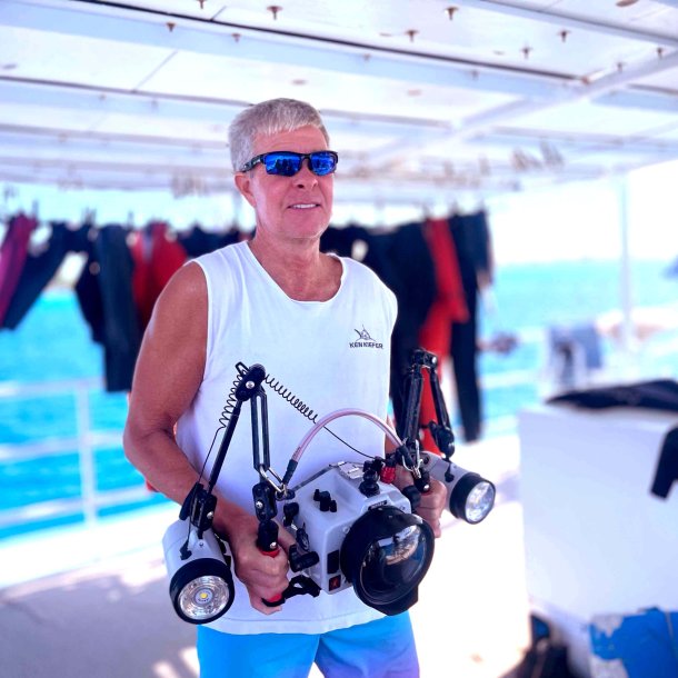 Ikelite RC232 TTL Underwater Strobe with Video Light [Fiber Optic]