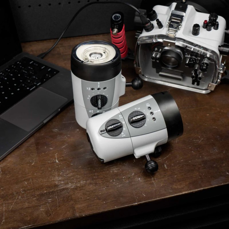 Ikelite DS165 TTL Underwater Strobe with Electrical Bulkhead