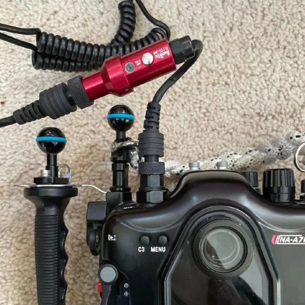 Ikelite B3 ICS-5 Bulkhead with M14 Threads