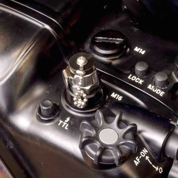 Ikelite Vacuum Valve for M16 Accessory Port for Nauticam, Isotta, Nimar Underwater Housings