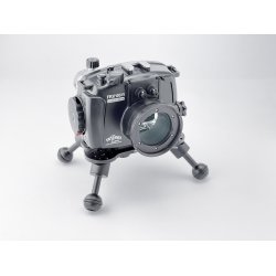 Universal tripod plate for uw. housings