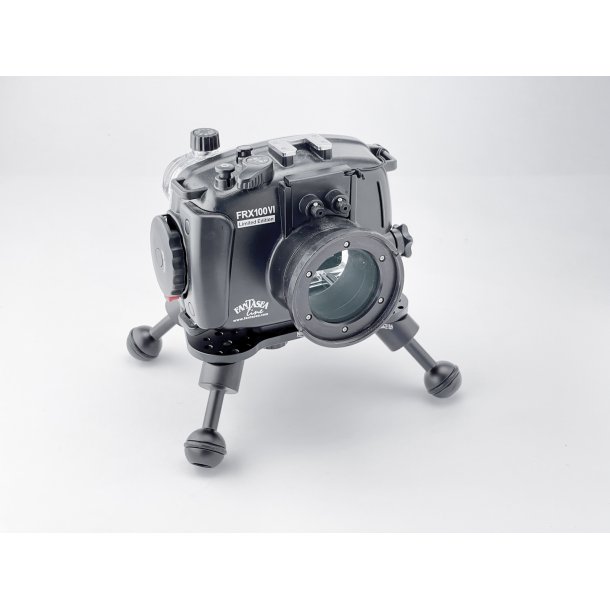 Universal tripod plate for uw. housings