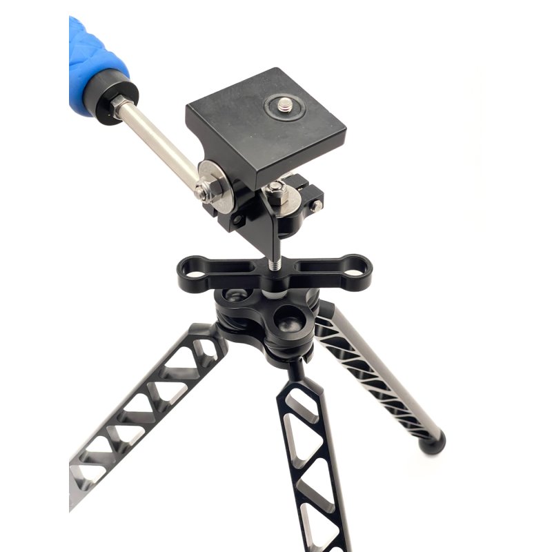 UW Tripod - 16" legs with video head