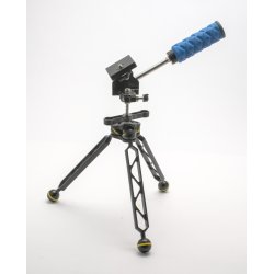 UW Tripod - 8" legs with video head