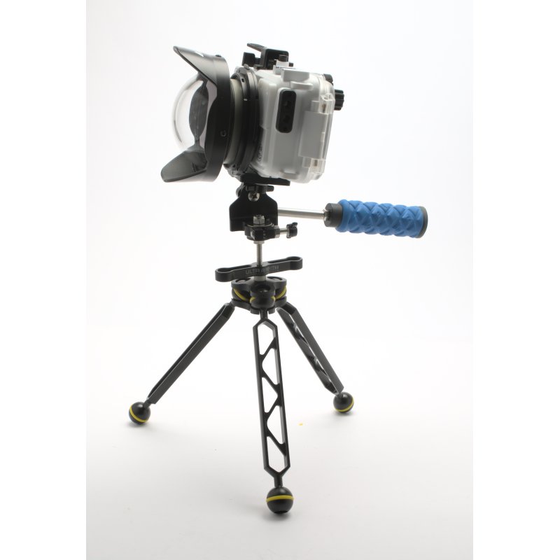 UW Tripod - 8" legs with video head