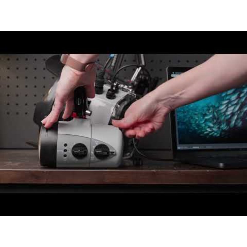 Ikelite RC232 TTL Underwater Strobe with Video Light [Fiber Optic]